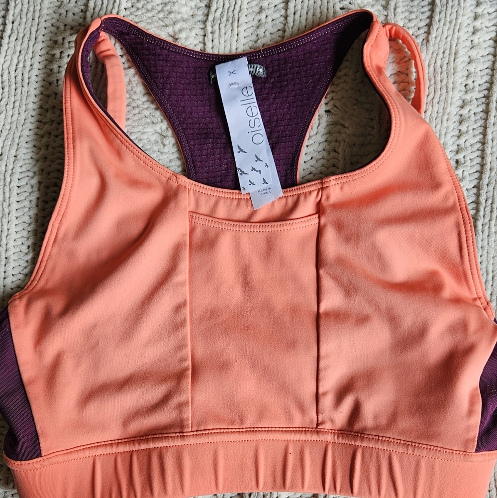 Oiselle pockito running bra size 6. Peach and Purple.